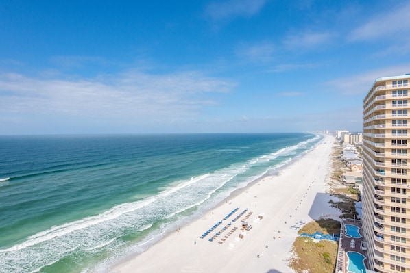 A beachfront hotel with a pool, beach access, and ocean views. - Treasure Island 1811 (Panama City Beach)