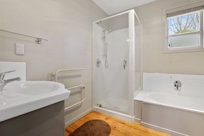 Badekar og hårføner