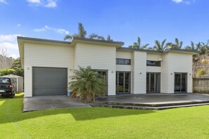 Exterior - Tutukaka Treat - Wellingtons Bay Holiday Home (Tutukaka)