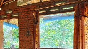 パノラミック ルーム マウンテンビュー | 客室ごとに異なる装飾、ベッドシーツ