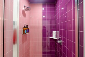 Bathroom - The Gallatin Twin Room 317, Close to Downtown! (Nashville)