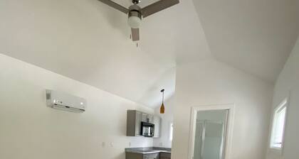 Studio cottage Modern country life -5min to Knightdale Downtown and restaurants