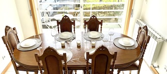 Centre of Arcos 5 min walk from the river beach Rio Vez!