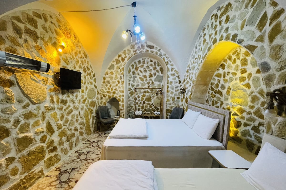 Habitación triple estándar | Ropa de cama de alta calidad