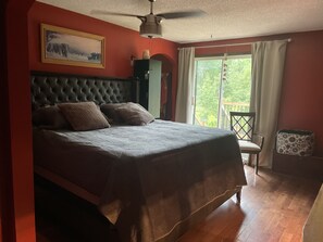 4 Schlafzimmer, Schreibtisch, Bügeleisen/Bügelbrett, Reisekinderbett