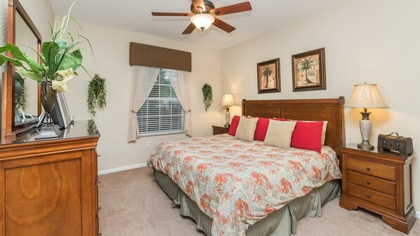 3 bedrooms, desk, iron/ironing board, free WiFi