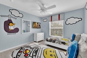5 bedrooms, desk, iron/ironing board, free WiFi