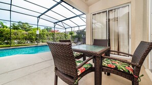 Outdoor dining - New Listing! Windsor Palms Resort, 3mi to Disney & 13mi to Universal - GRH438973 (Kissimmee)