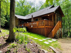 Exterior - Dynamite Mountain House, beautiful views! Hot Tub! Firepit! (Hot Springs)