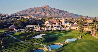 Precioso chalet frente al mar y cerca de campos de golf