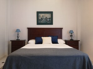 3 habitaciones, tabla de planchar con plancha y wifi gratis 