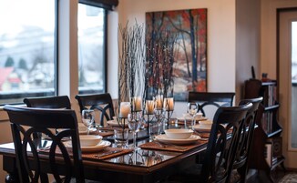 Alpenglow Penthouse | In-room dining