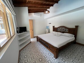 5 bedrooms, free WiFi