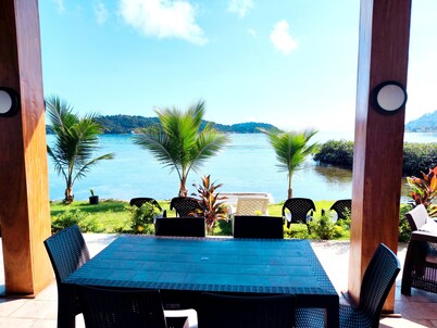 Amazing beach villa with access to the carribbean sea