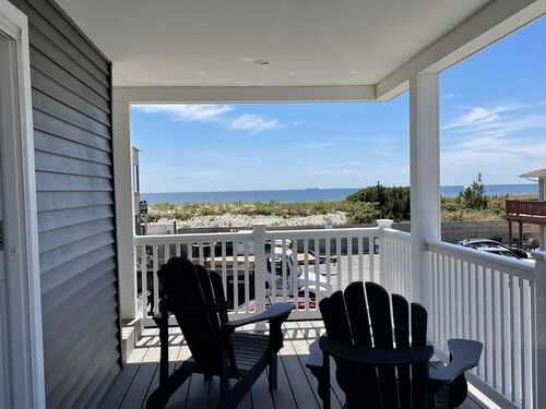 Oceanviews from Every Room...Steps to the Beach