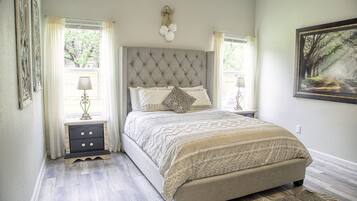 3 chambres, bureau, lit de bébé portatif, accès au Wi-Fi (inclus)