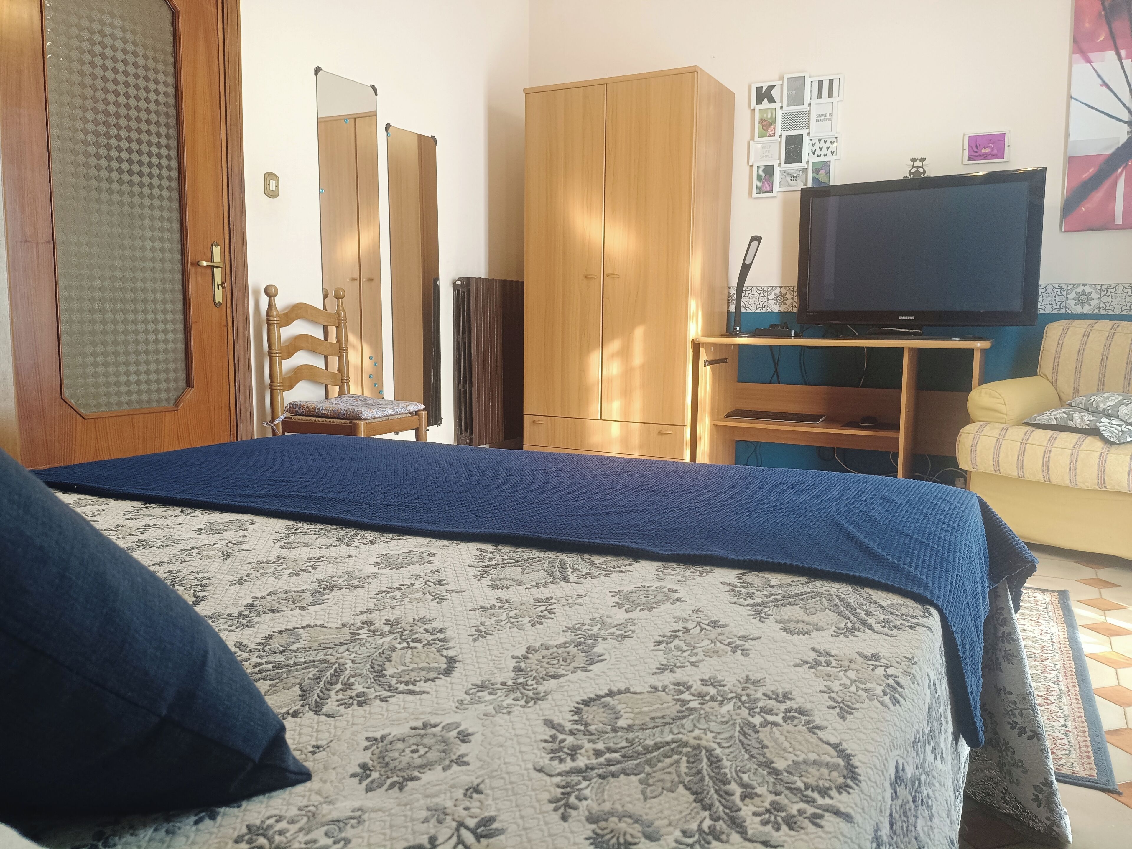 3 Schlafzimmer, Schreibtisch, Bügeleisen/Bügelbrett, kostenloses WLAN