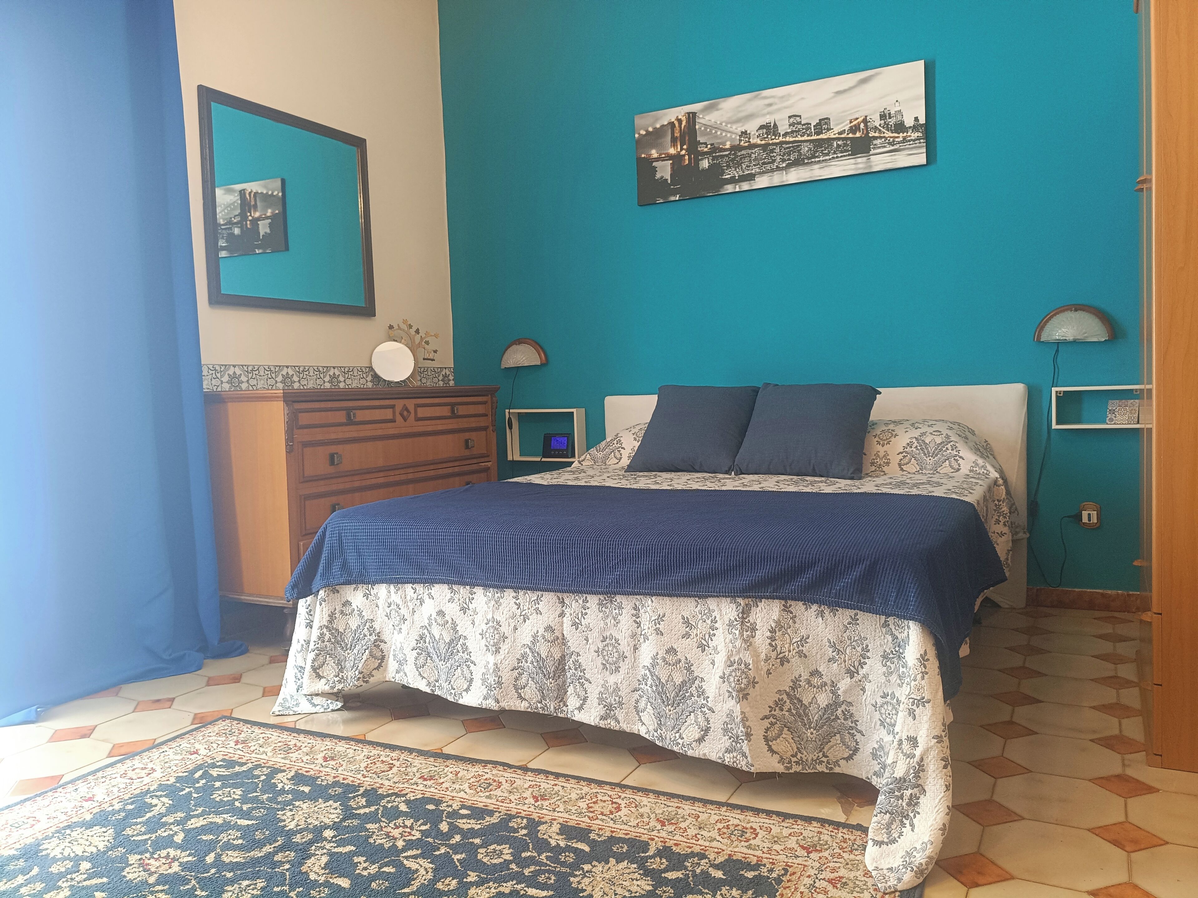 3 多间卧室、办公桌、熨斗/熨衣板、免费 WiFi