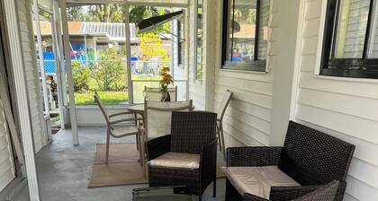 No cleaning fee Fish, festivals, and more. Central to Tavares and Mt Dora