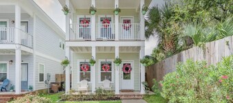 Stylish Downtown Home: steps away from all downtown hotspots