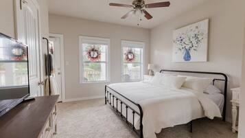 3 bedrooms, iron/ironing board, travel crib, free WiFi