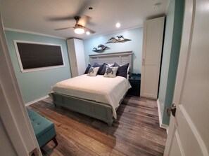 2 bedrooms, iron/ironing board, free WiFi, bed sheets