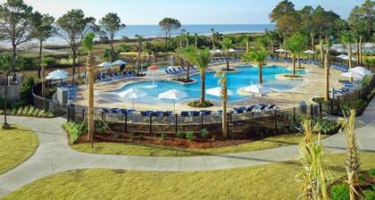Renovated Oceanview End Unit w/ Use of Hilton Ocean Oak Resort and Amenities
