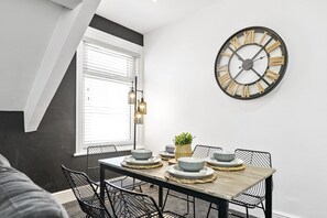 Apartment, eigenes Bad | Speisen