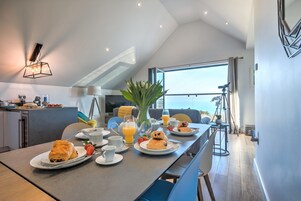 冰箱、洗碗机、厨具/餐具