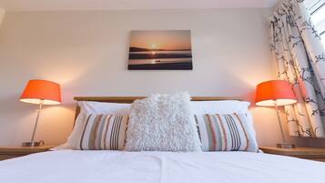 3 bedrooms, individually decorated, individually furnished, free WiFi