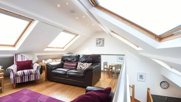 Video game console, DVD player