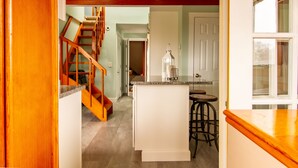 Interior - Nautically themed apartment with Ocean View (Bristol)