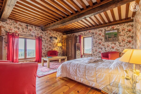 8 habitaciones y internet 