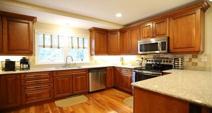 Beautiful Private Home on Owl's Nest Golf Course with views! (RR28O)