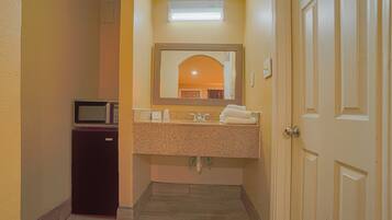 Amenidades de baño gratuitas y toallas