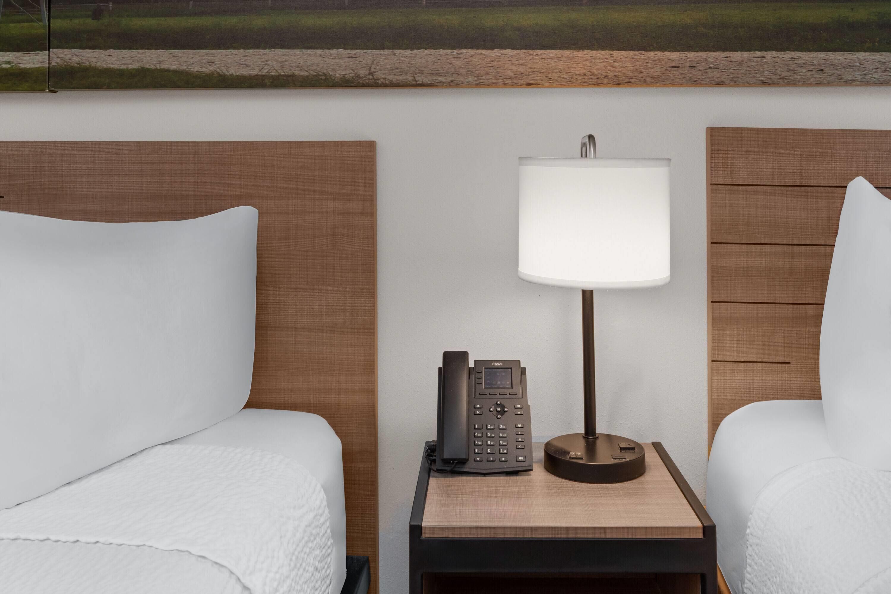 ห้องพัก, เตียงใหญ่ 2 เตียง, ปลอดบุหรี่ | Wi-Fi ฟรี, ผ้าปูที่นอน