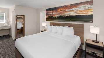 Room, 1 King Bed, Non Smoking | Free WiFi, bed sheets