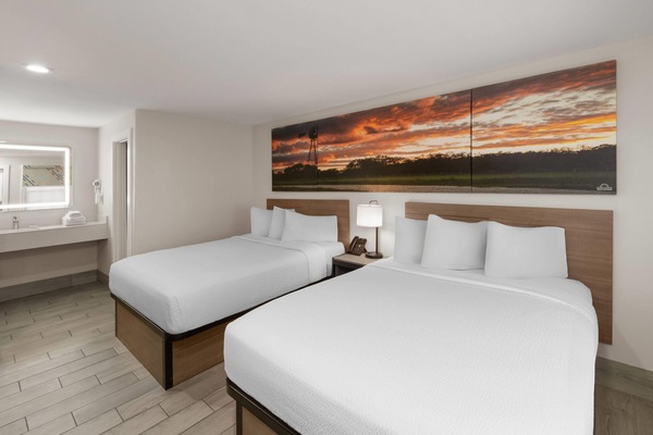 Room, 2 Queen Beds, Non Smoking | WiFi (free), bed sheets