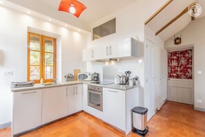 Mikrowelle, Ofen, Geschirrspüler