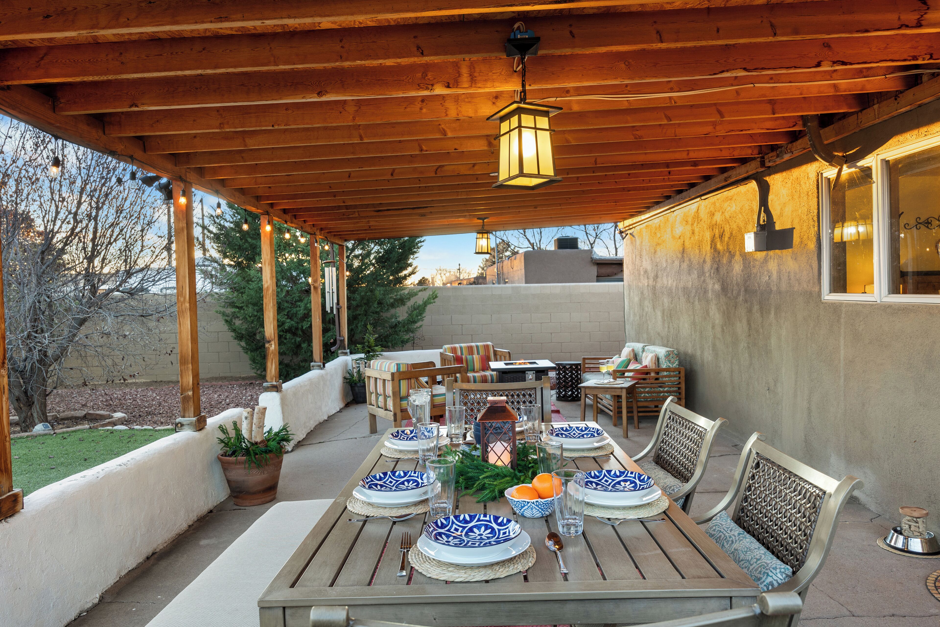 Outdoor dining