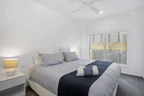 4 chambres, bureau, fer et planche Ă repasser, Wi-Fi gratuit
