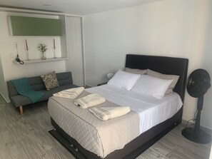 1 bedroom, WiFi, bed sheets