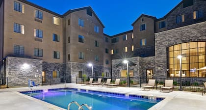Free Breakfast, Seasonal Outdoor Pool + Gym