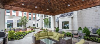 1 Bedroom | King Suite. Free Breakfast. Pool, Gym