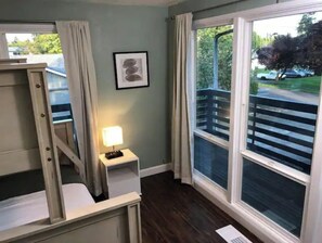 3 chambres, fer et planche à repasser, accès au Wi-Fi (inclus)