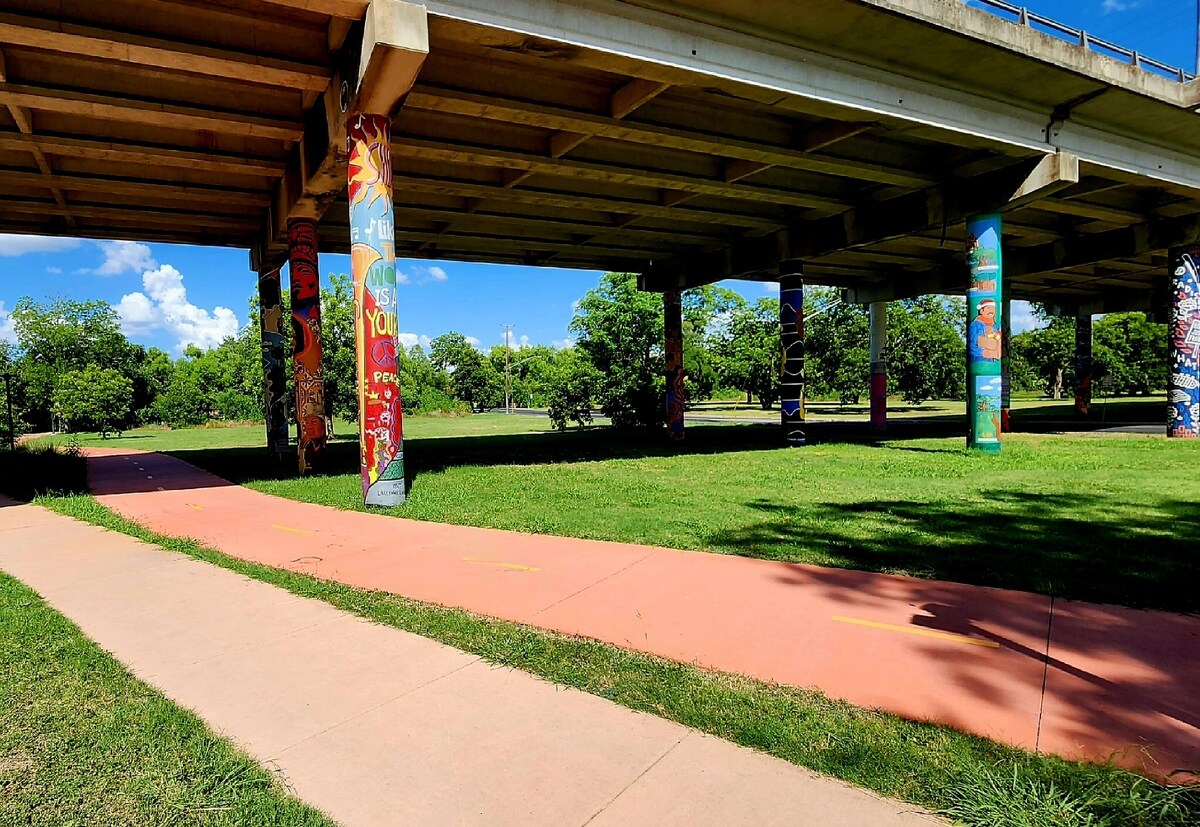 Photo 43 of Modern 3BR House near Downton Austin
