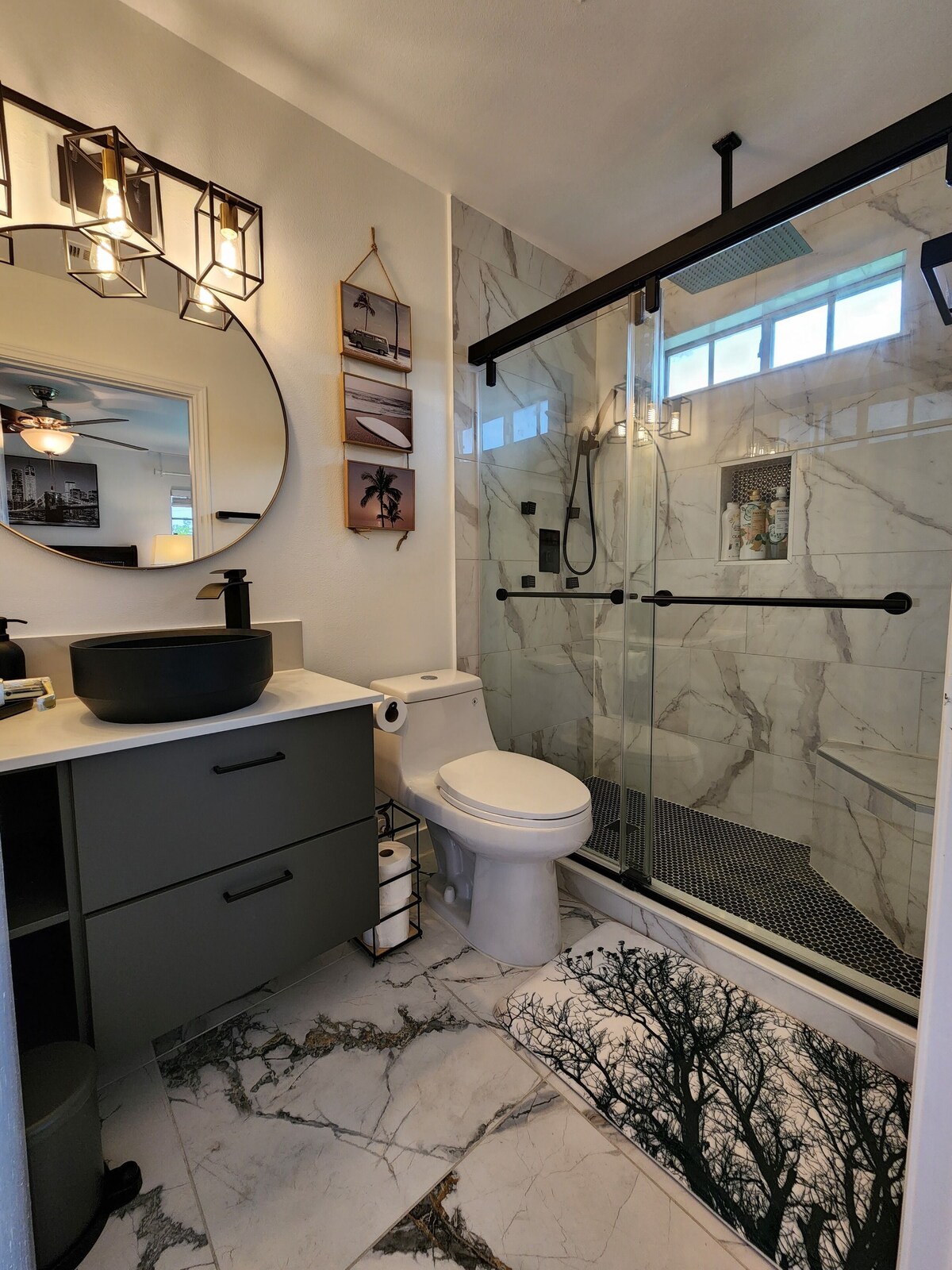 Photo 16 of Modern 3BR House near Downton Austin