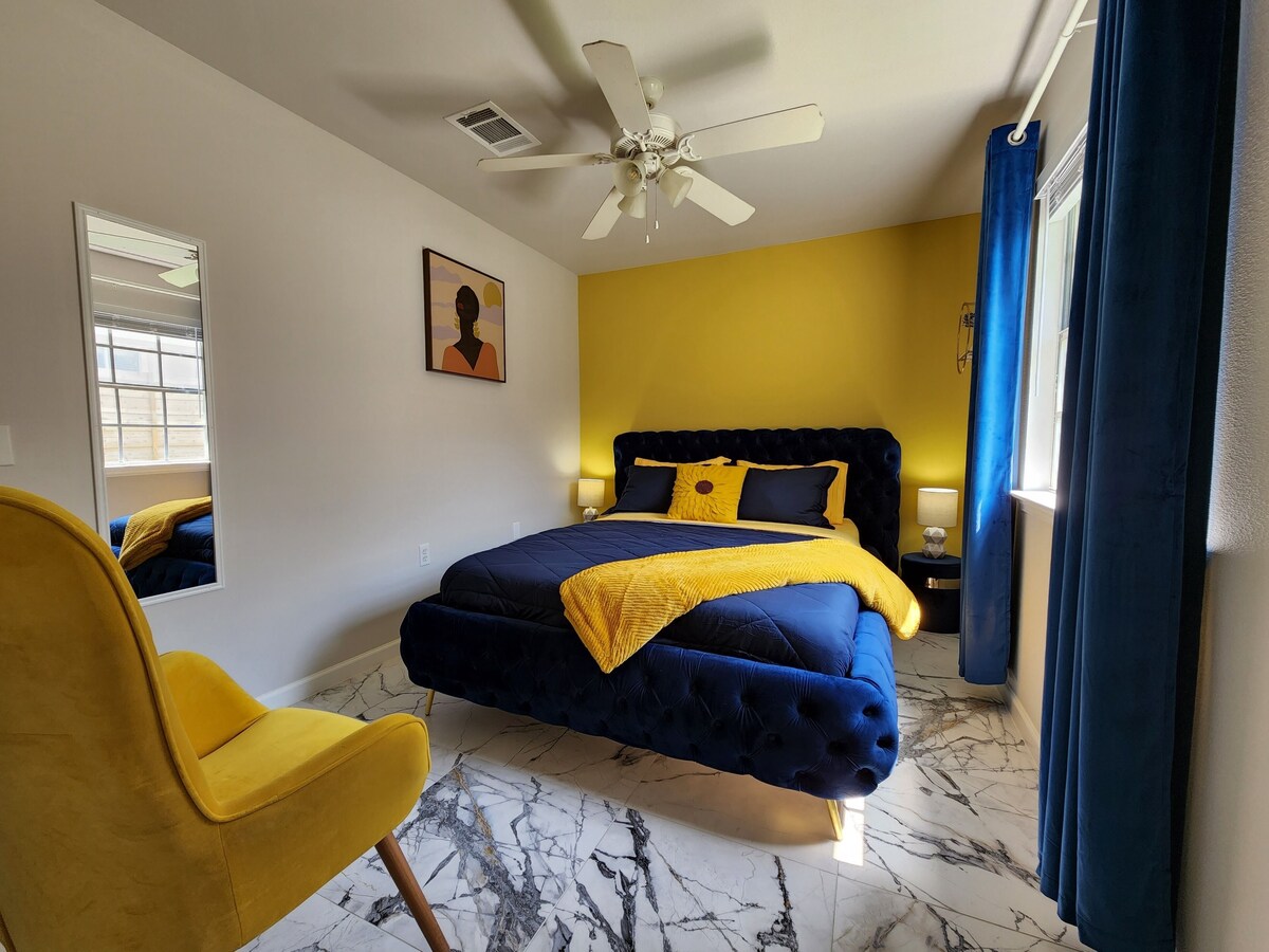 Photo 19 of Modern 3BR House near Downton Austin