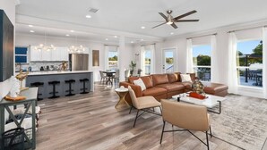 Living area - Lakefront Home. Insane Views - Pool/Spa! Gameroom! (Kingsland)