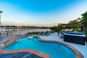 Pool - Lakefront Home. Insane Views - Pool/Spa! Gameroom! (Kingsland)
